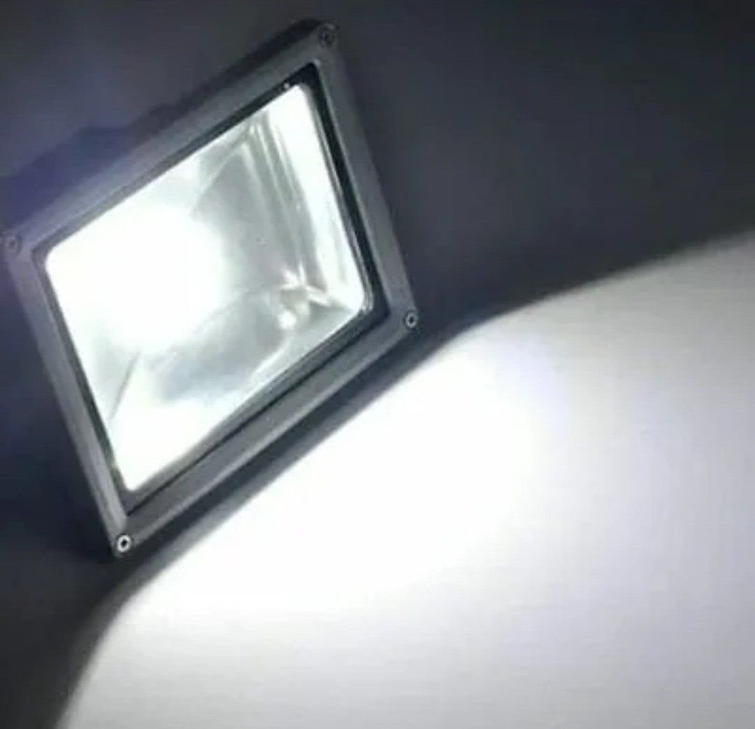 Reflector led de 50w extetior blanco frio 6500k